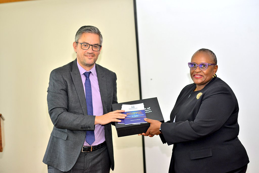 06e8dddb-8420-4e79-8194-626b14ce76c1